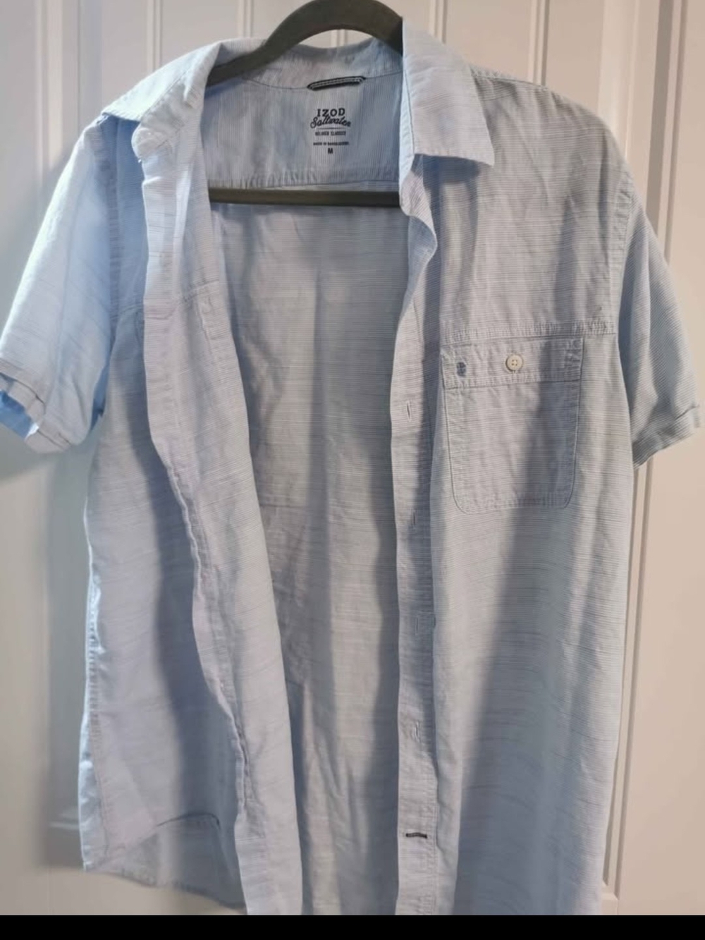 Izod Men’s Pale Blue Short Sleeve Button-Down Shirt